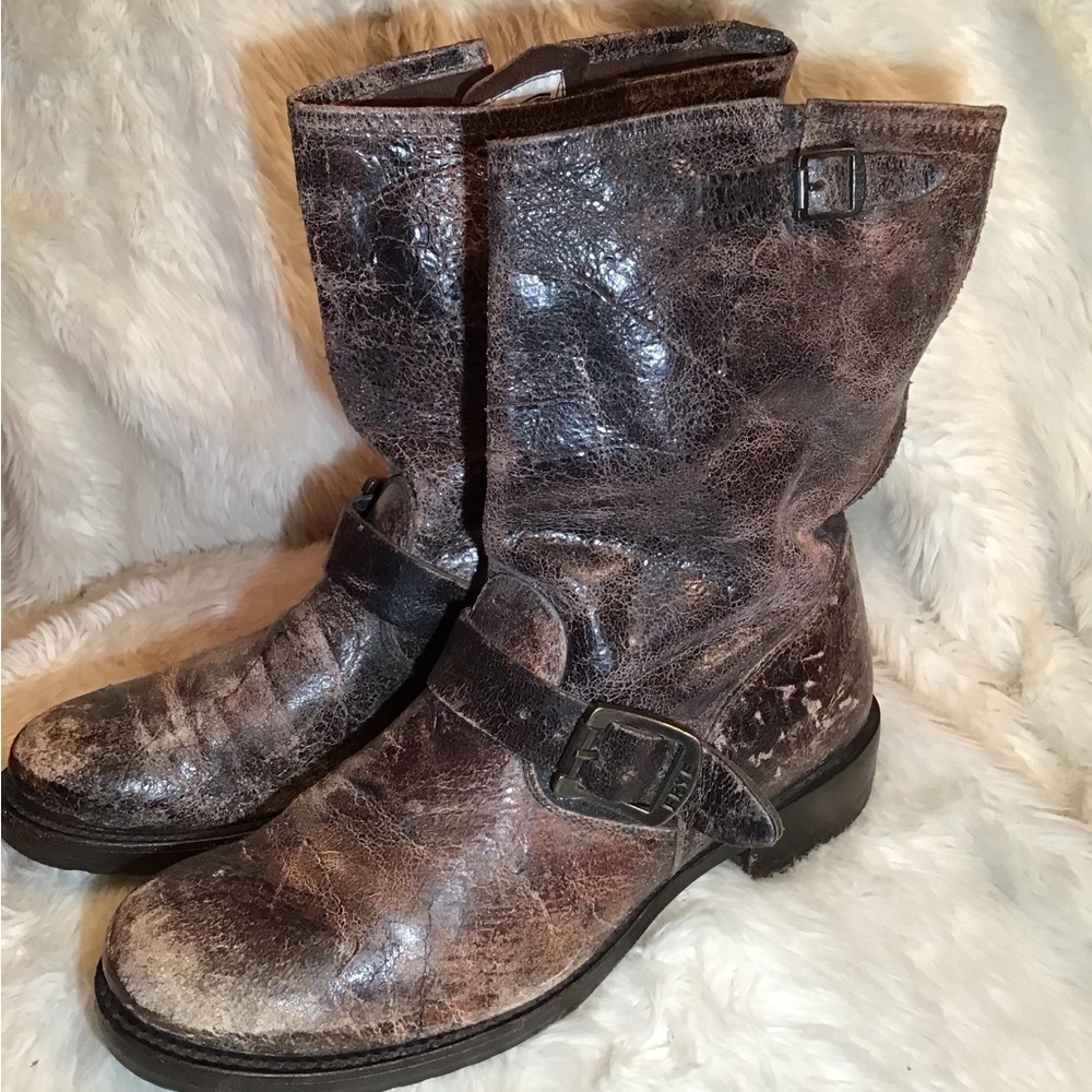 Frye Mens crackled distressed leather boots size 9